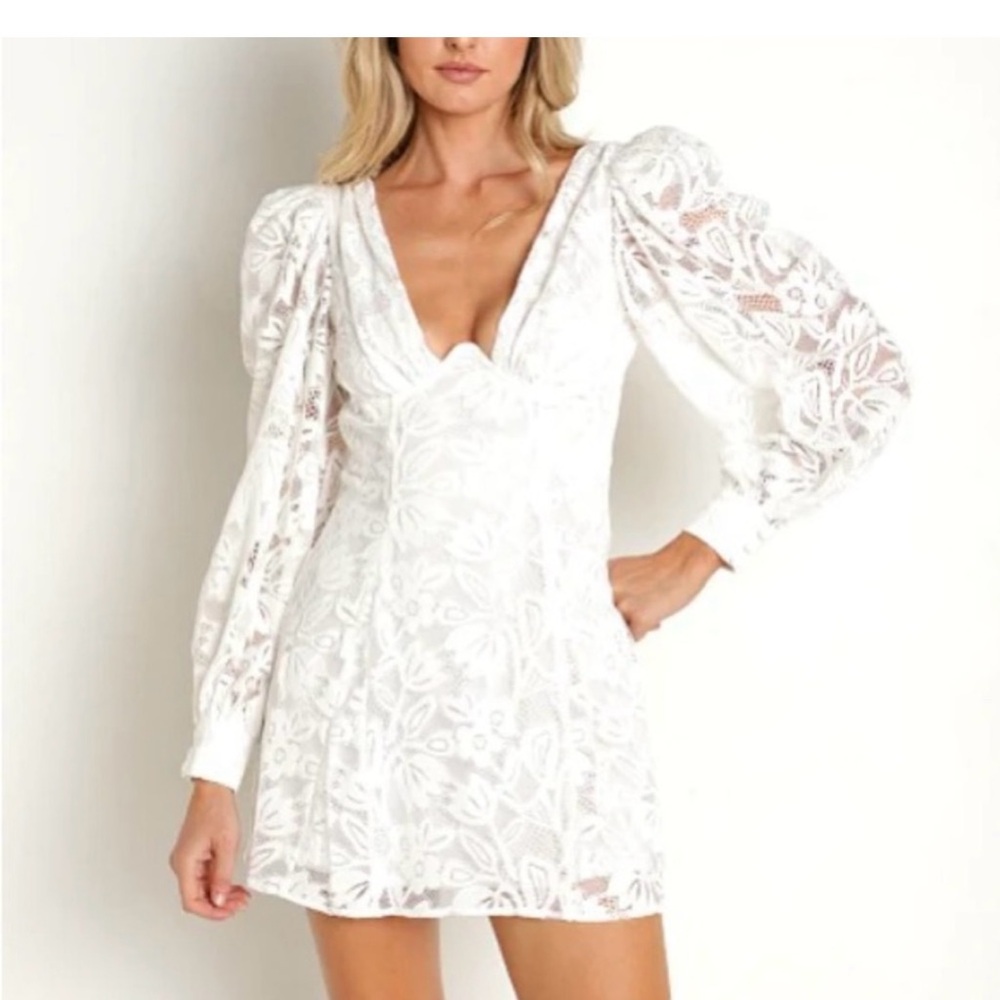 Elegant White Lace Dress